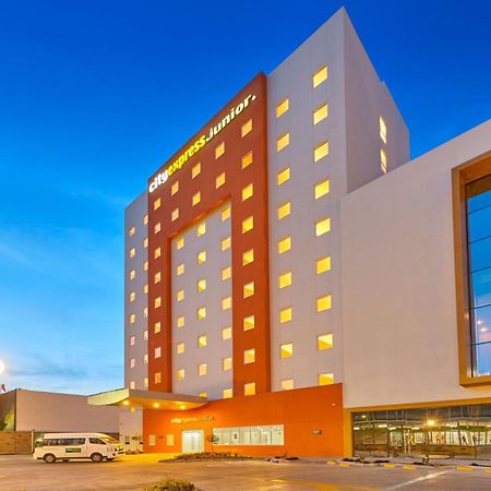 City Express Junior By Marriott Leon Centro De Convenciones Zewnętrze zdjęcie