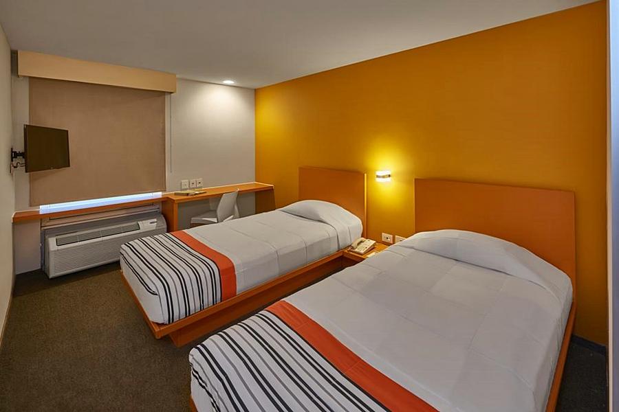 City Express Junior By Marriott Leon Centro De Convenciones Zewnętrze zdjęcie
