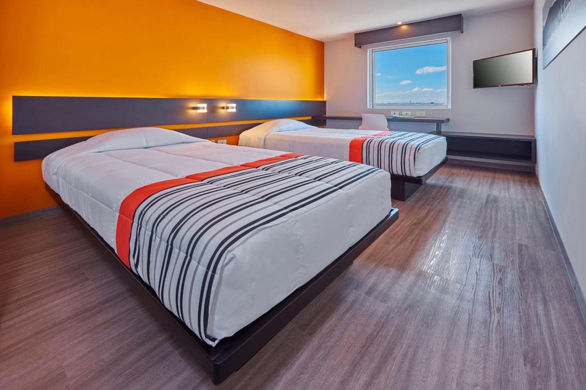 City Express Junior By Marriott Leon Centro De Convenciones Zewnętrze zdjęcie