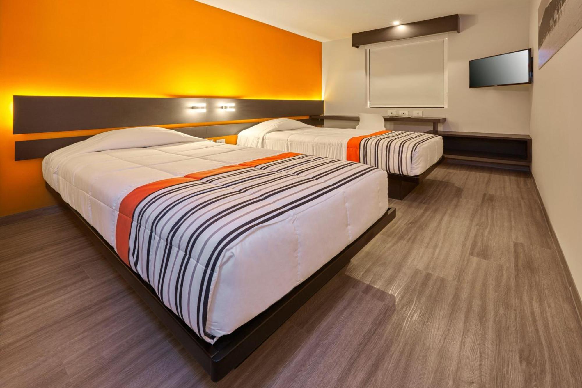 City Express Junior By Marriott Leon Centro De Convenciones Zewnętrze zdjęcie